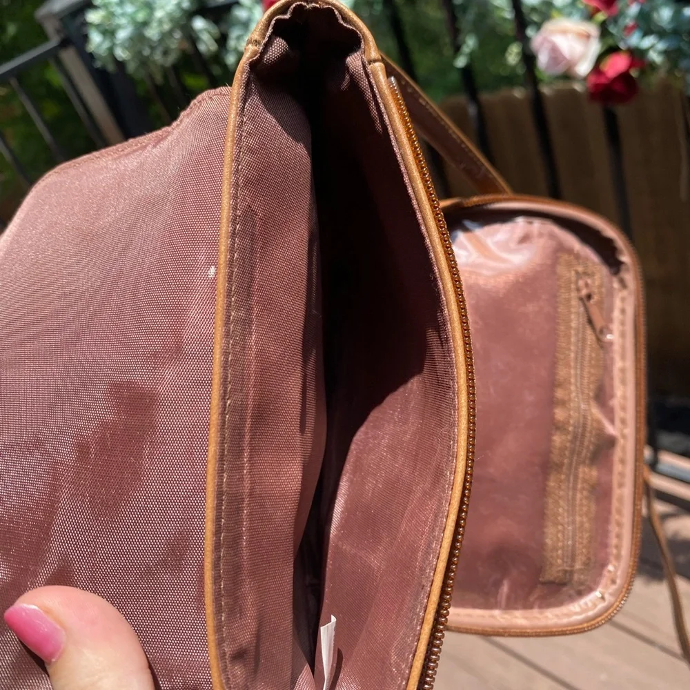 Colorblock Faux Leather Crossbody Bag - Picture 8 of 11